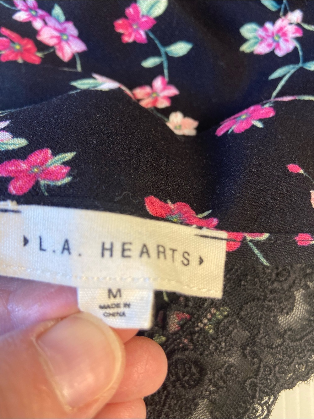 L.A. Hearts Floral Lace Trim Mini Skirt Black Pink Coquette Size M - Picture 2 of 5